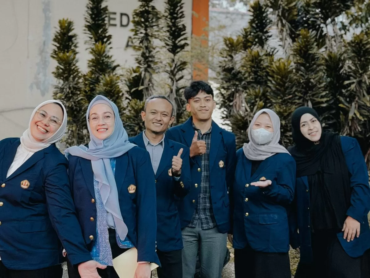 Anggota Komisi VII DPR RI Dina Lorenza Audria Lanjutkan Pendidikan Magister