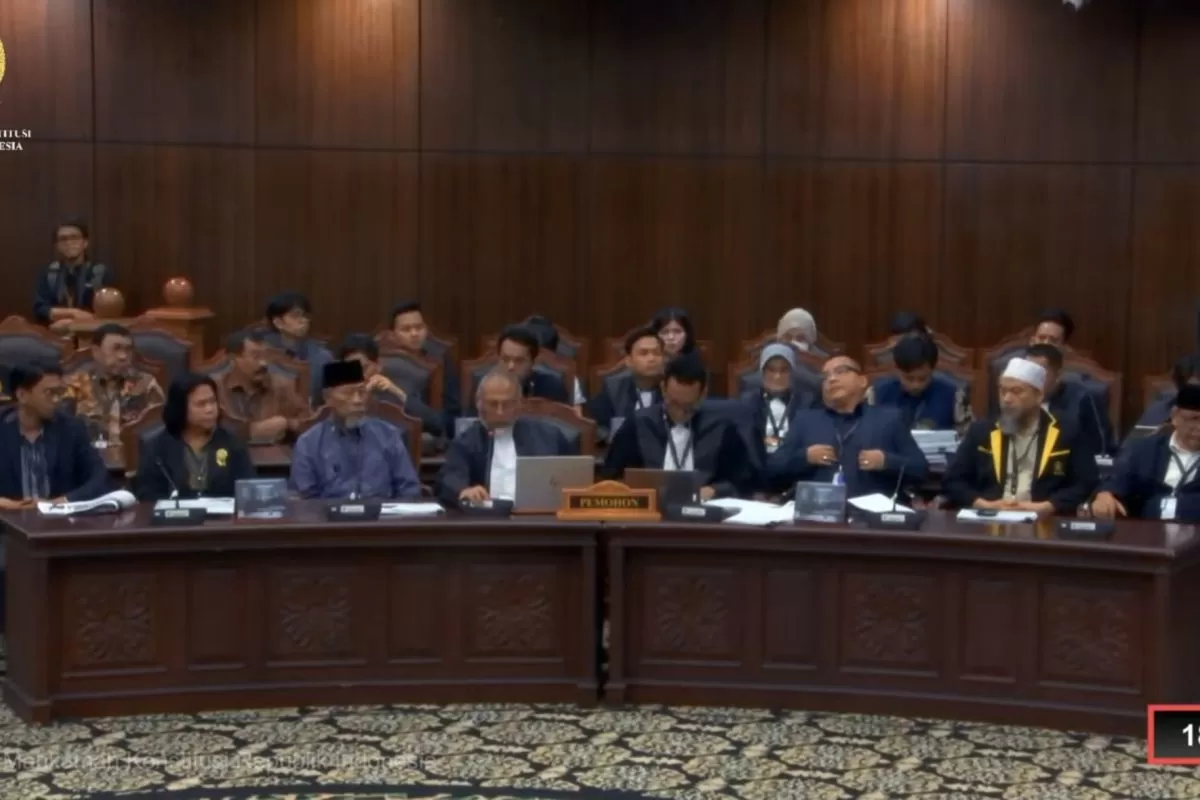 MK Sidangkan PHPU Pilpres 2024, Pemohon Persoalkan Syarat Pendidikan Gibran