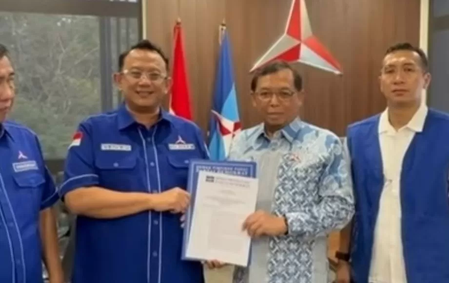 SK Ketua Demokrat Jabar Diserahkan, Anton Suratto Siapkan Konsolidasi Menuju 2029