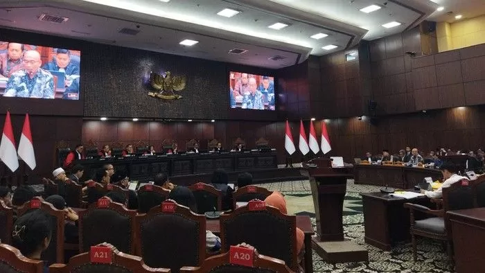 Sidang MK: Hasyim Asy’ari Jelaskan Mengapa KPU Tak Klarifikasi Ulang Dokumen Pendidikan Gibran