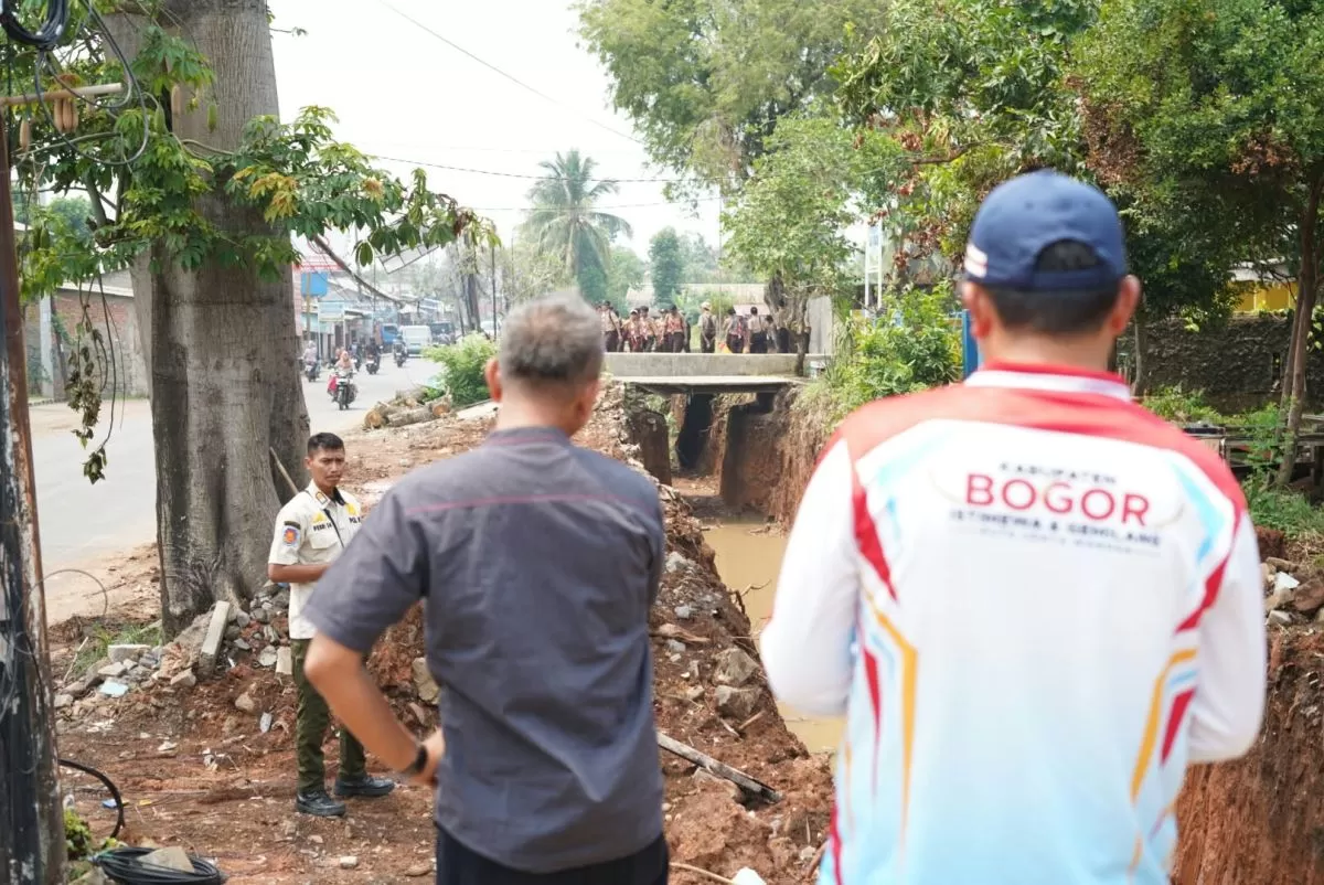 Normalisasi Saluran Cogreg Capai 1,72 Km, Warga Turun Tangan Bersihkan Lumpur