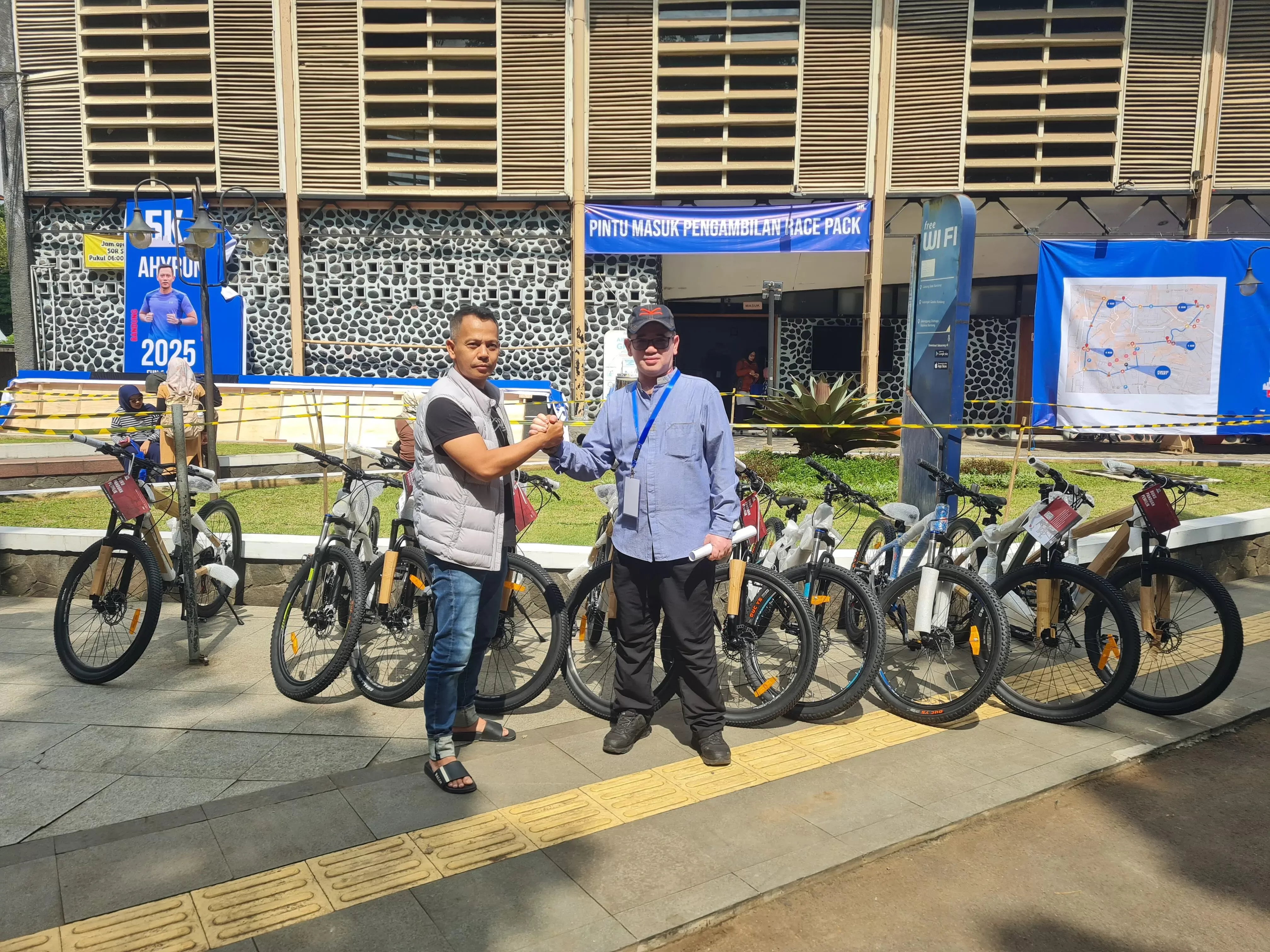 PT Bumi Indah Sumbang 10 Unit Sepeda Gunung di Ajang AHY RUN 2025