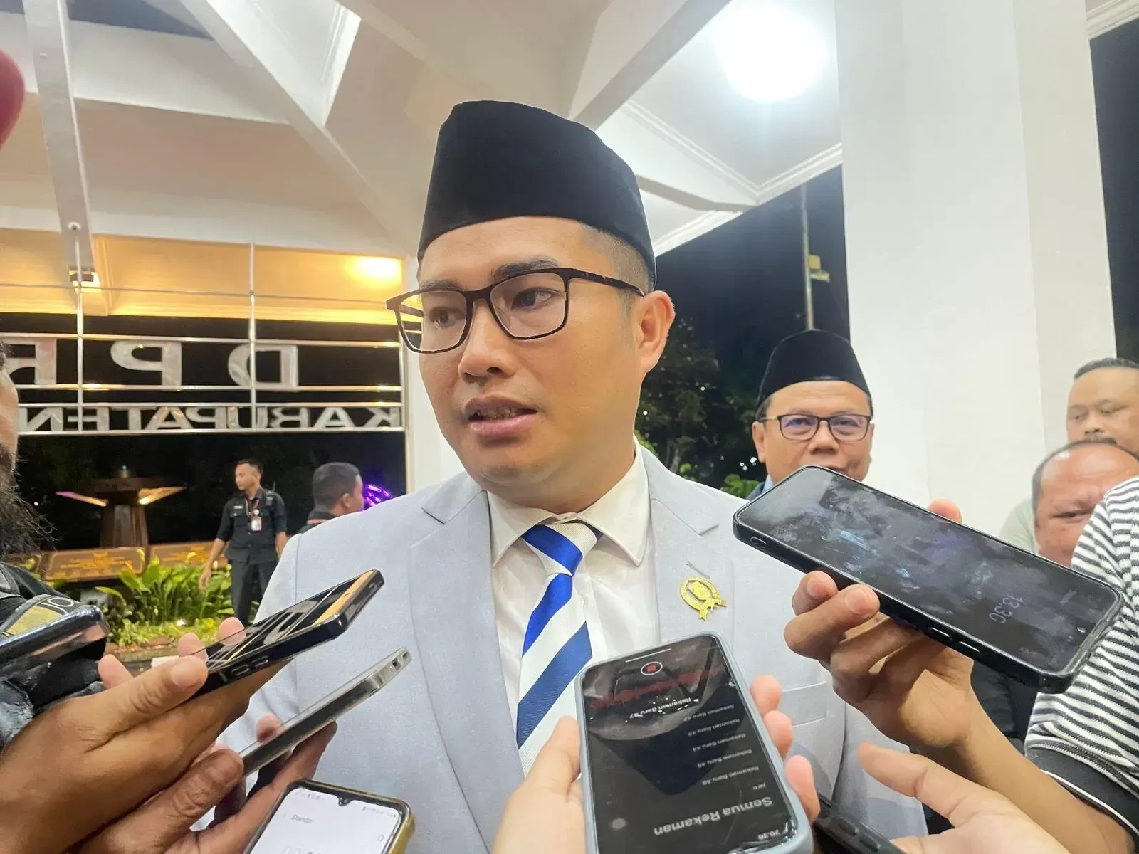 Ketua DPRD Bogor Dorong Pengelolaan Sampah Desa dan Prioritaskan Ruang Kelas di APBD Perubahan