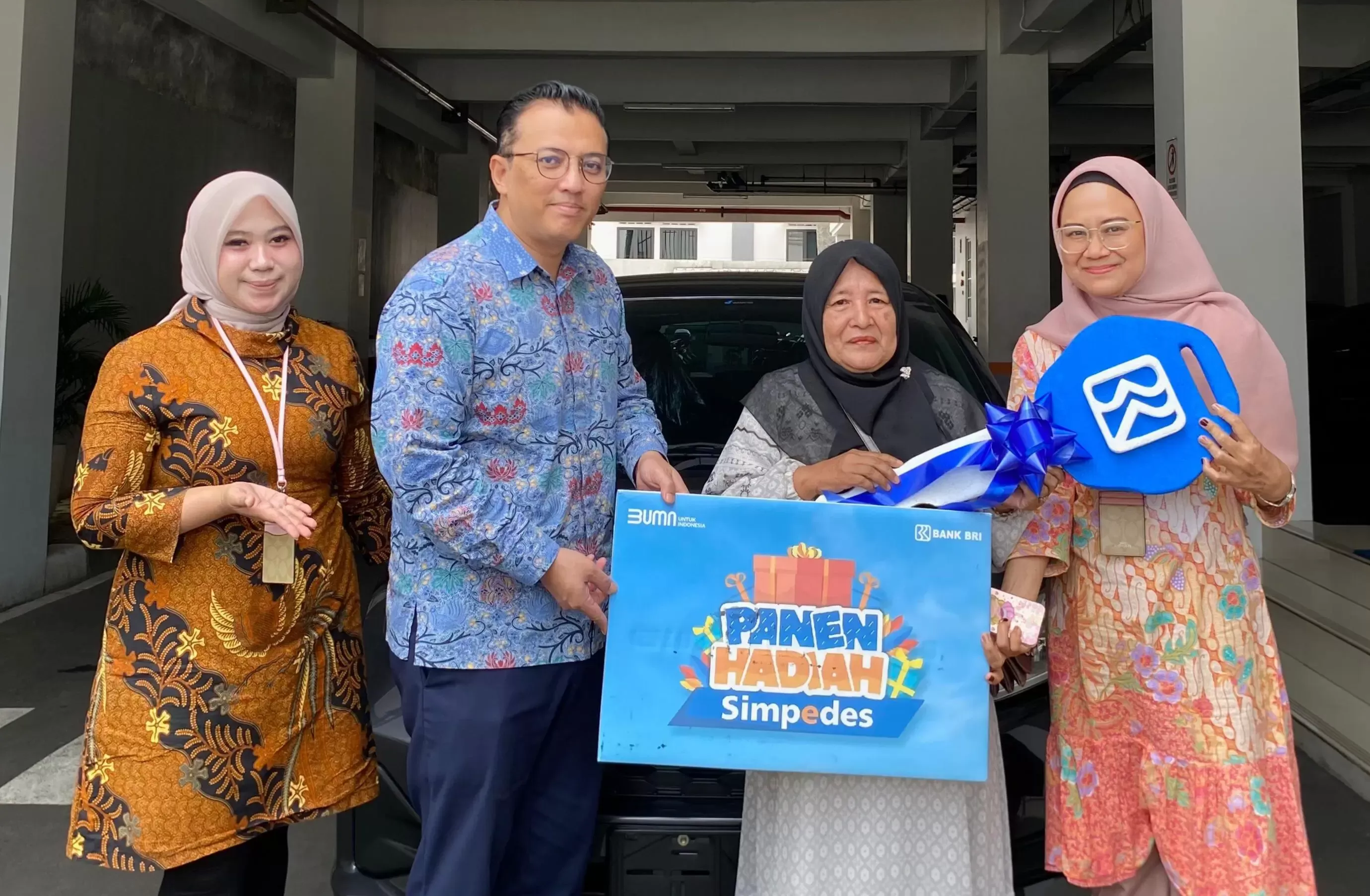 BRI Bogor Pajajaran Bagikan Hadiah Simpedes, Nurjanah Raih Honda Brio