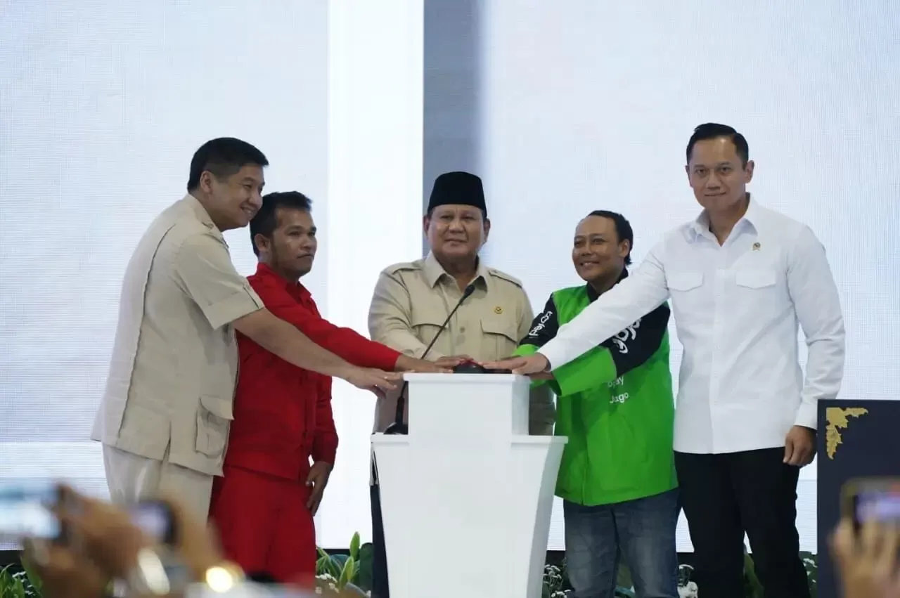 Presiden Prabowo Resmikan Akad Massal 26 Ribu KPR FLPP di Bogor, Targetkan 3 Juta Rumah untuk Rakyat