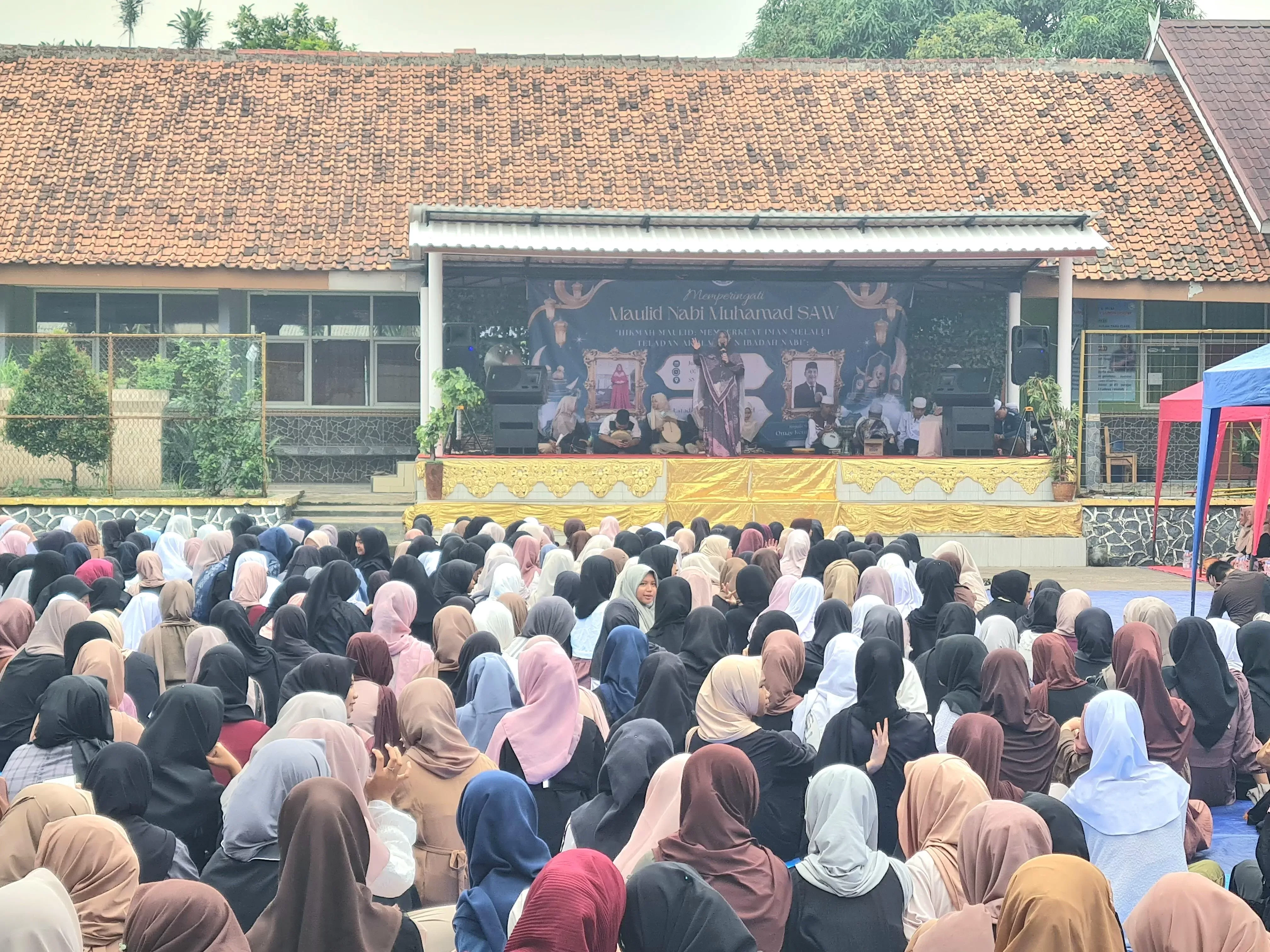 SMPN 1 Gunungputri Gelar Maulid Nabi Muhammad SAW, Angkat Keteladanan Rasulullah