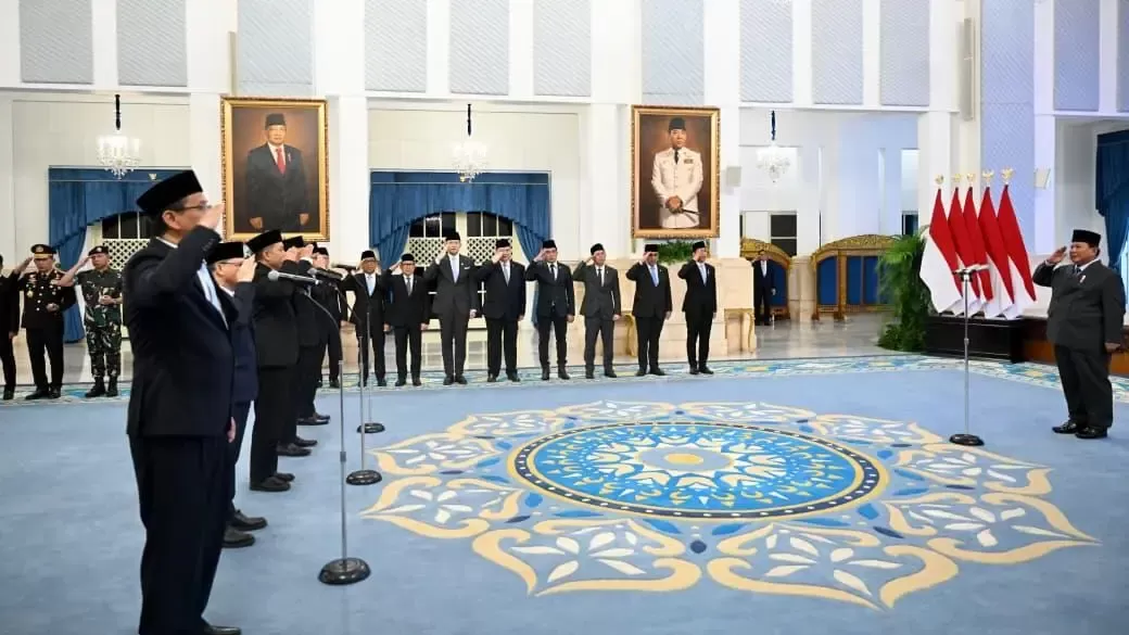 Presiden Prabowo Lantik 4 Menteri dan 1 Wamen Baru Kabinet Merah Putih di Istana Negara