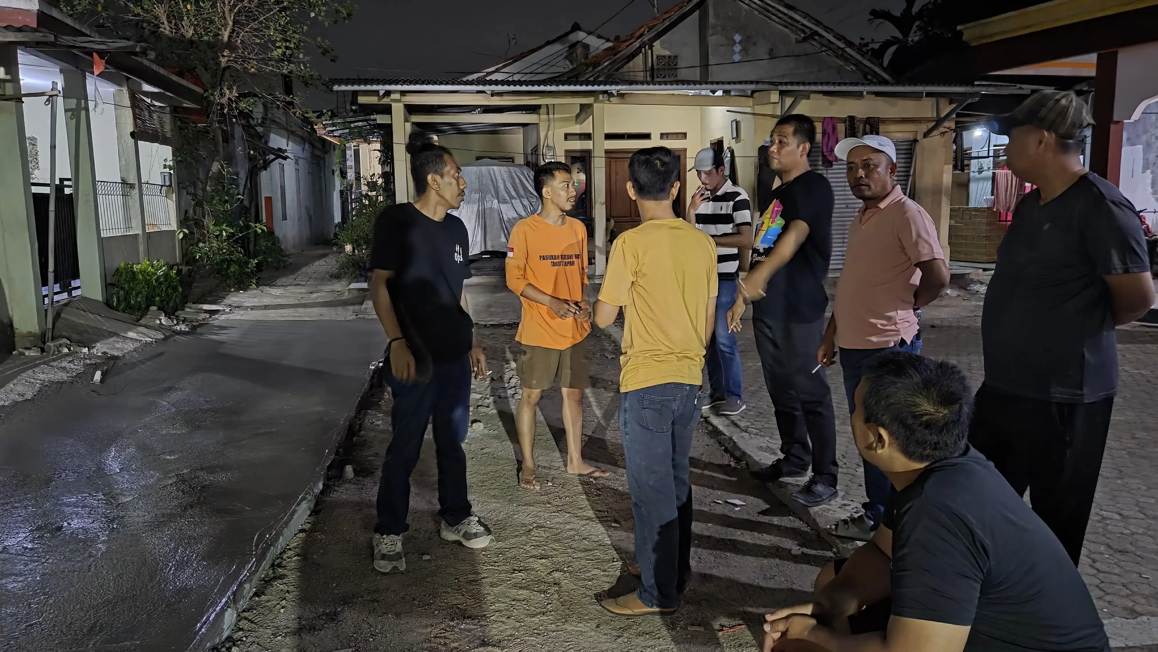 Kades Cicadas Dian Hermawan Genjot Infrastruktur, Betonisasi Jalan dan Drainase di RW 23