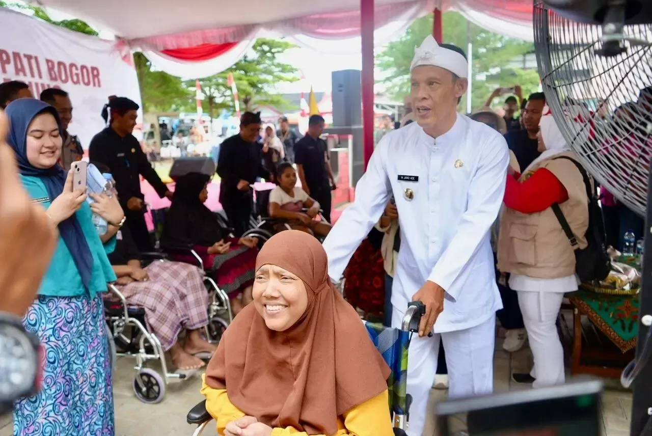 Wabup Bogor Jaro Ade Tinjau Pelayanan Publik di Kecamatan Parung, Meriahkan HUT ke-80 RI