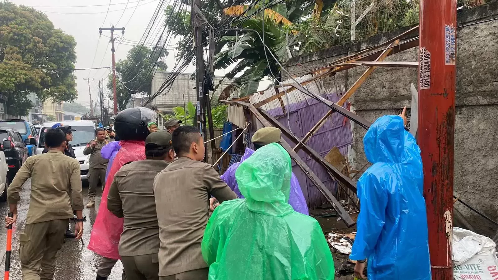 Satpol PP Bogor Tertibkan 50 Bangunan Liar di Citeureup, Fokus Penataan Kawasan