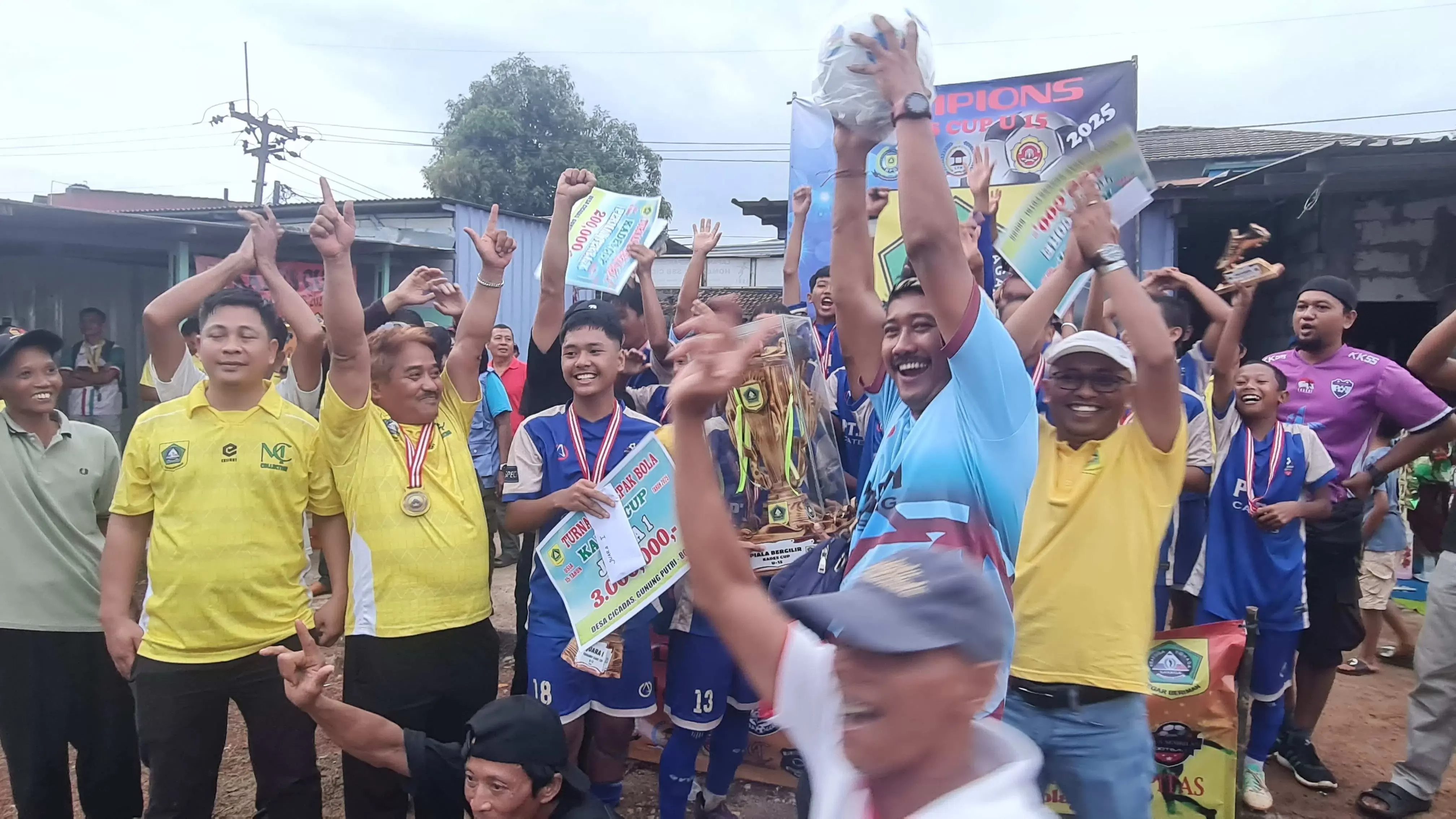 Turnamen Sepak Bola Antar Kadus Desa Cicadas Meriah, Kadus 9 Sabet Juara