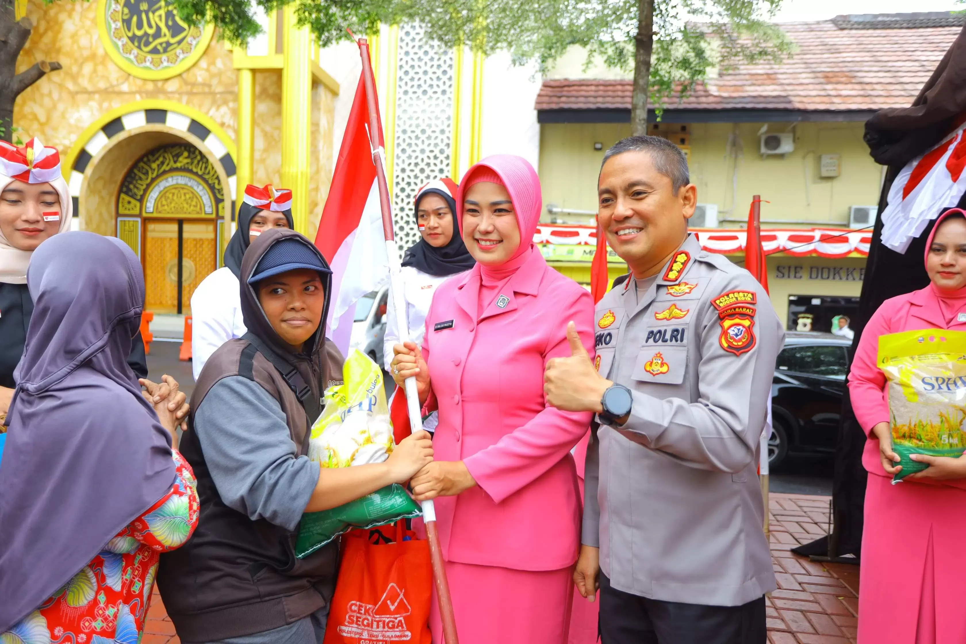 Polresta Bogor Kota Salurkan 3 Ton Beras Lewat Gerakan Pangan Murah