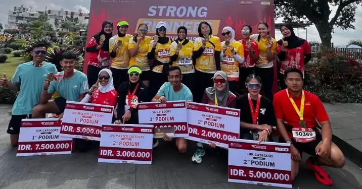Kontingen Polda Jabar Raih Prestasi Gemilang di Police Women Run 2025 Bukittinggi