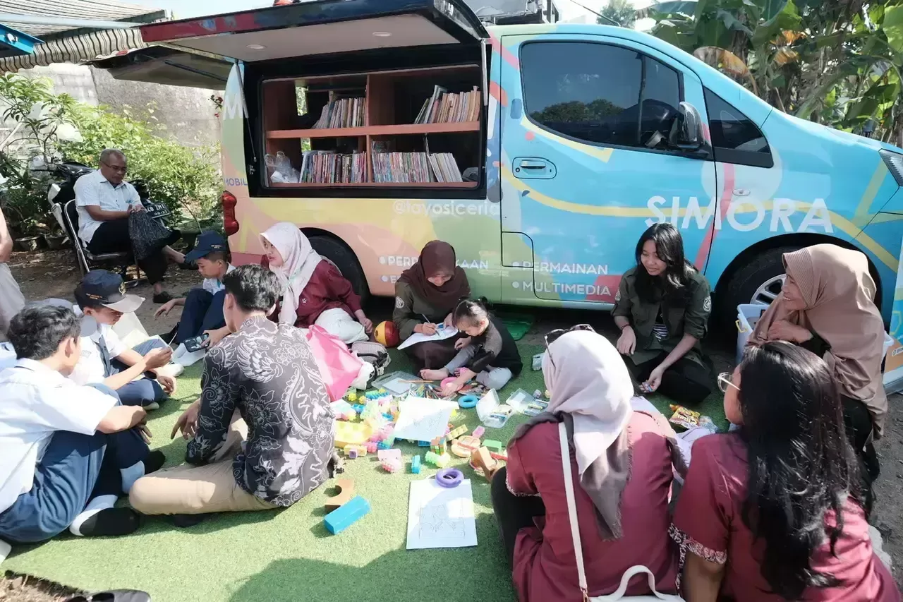 Mobil Simora dan Perpusling Meriahkan Peresmian Layanan SPM di Posyandu Mawar 2 Duren Seribu