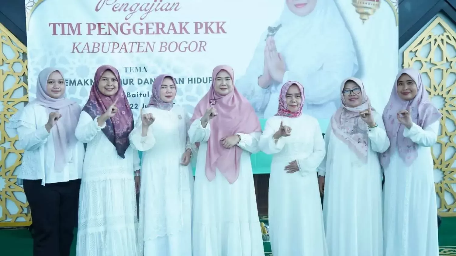 TP PKK Kabupaten Bogor Gelar Pengajian: Memaknai Umur dan Ujian Hidup di Masjid Baitulfaizin