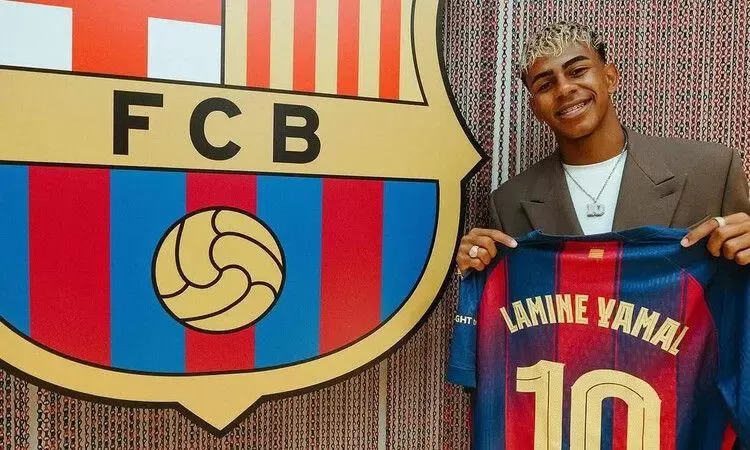 Lamine Yamal Teken Kontrak Hingga 2031: Barcelona Sambut Era Baru Nomor 10
