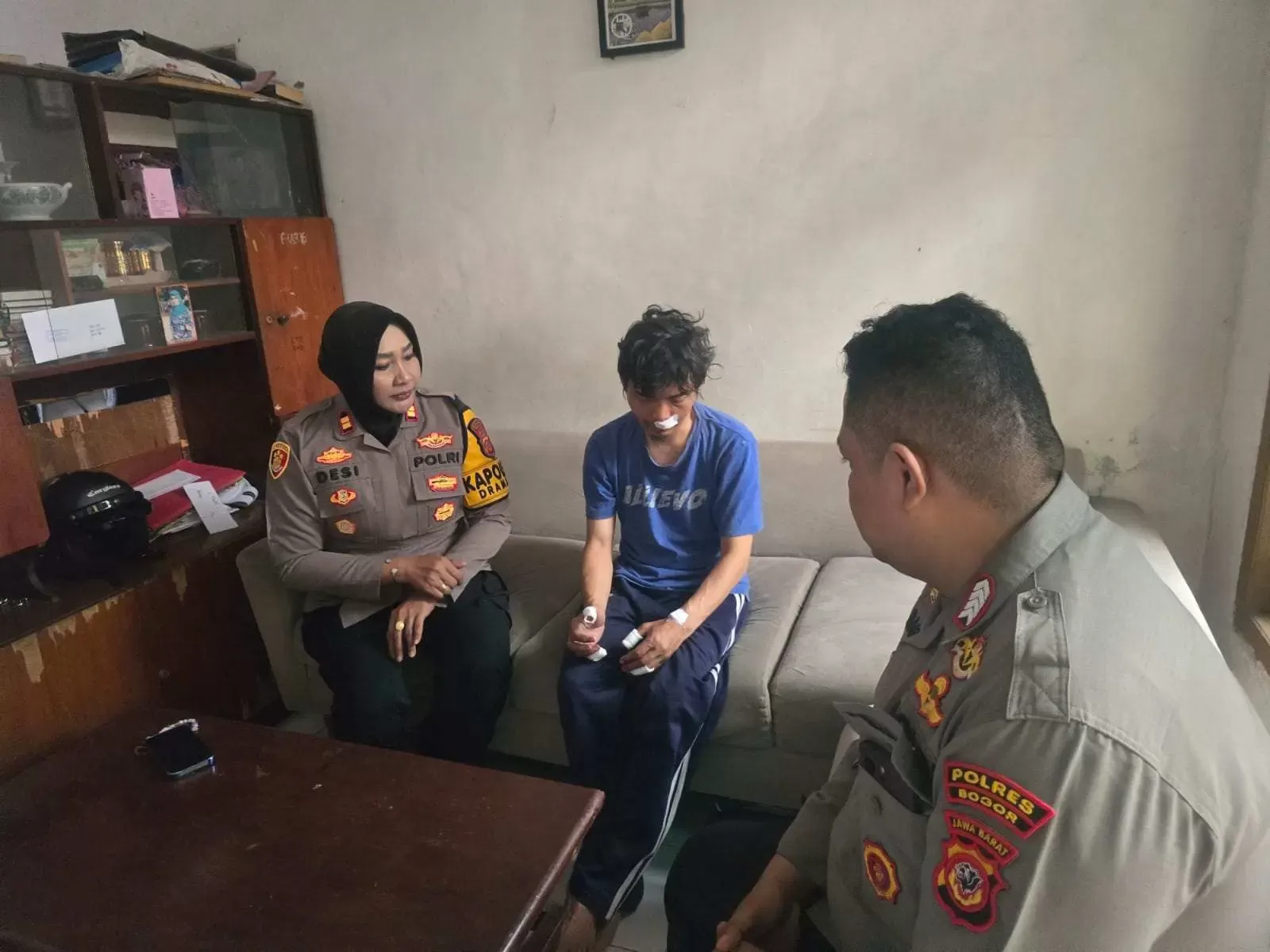 Kapolsek Dramaga Tinjau Lokasi dan Kunjungi Korban Percobaan Begal di Desa Petir