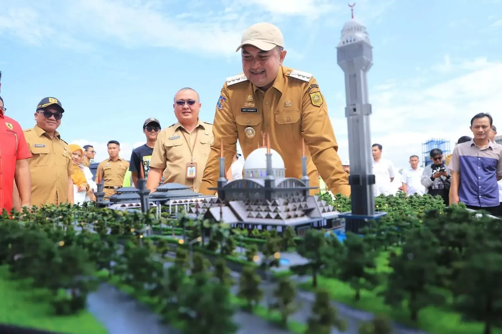 Bupati Bogor Rudy Susmanto Tinjau Langsung Pembangunan Masjid Raya Kabupaten Bogor, Simbol Lompatan Pembangunan Keumatan