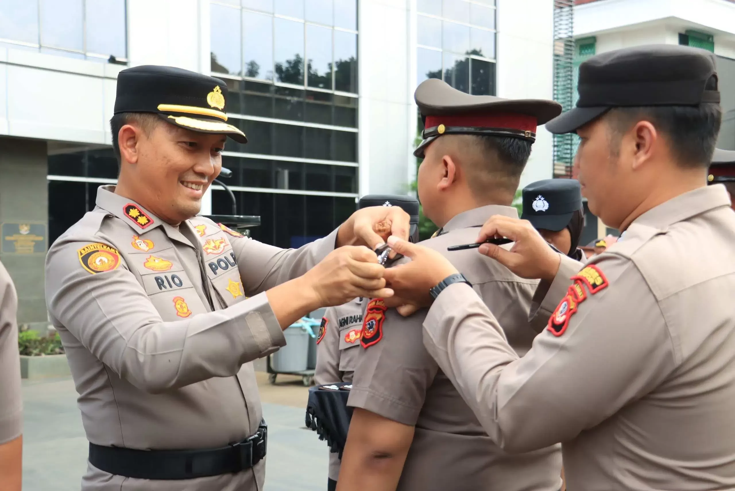 Sebanyak 98 Personel Polres Bogor Naik Pangkat, Kapolres Pimpin Langsung Upacara TMT 1 Juli 2025