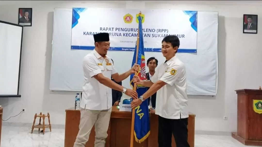 Estafet Kepemimpinan: Ruddy Sumarna Pimpin Karang Taruna Sukamakmur