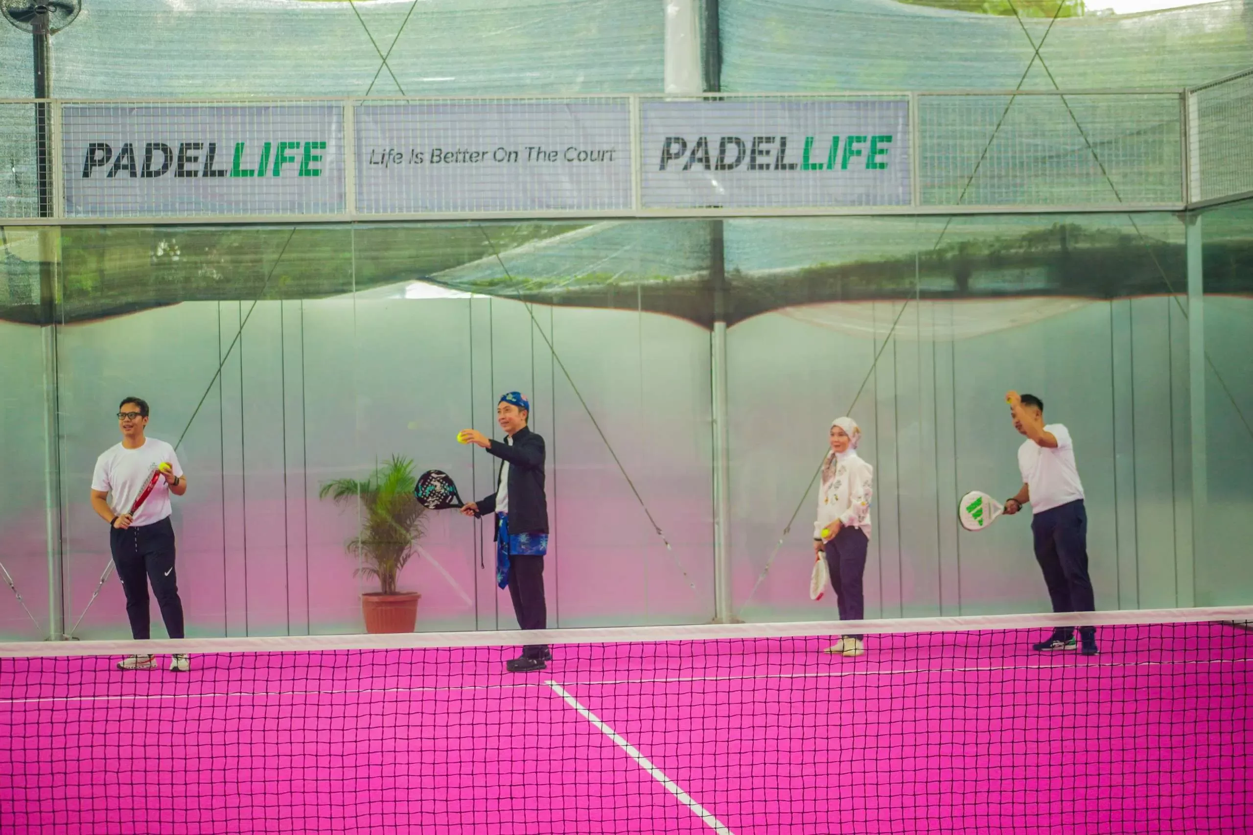 ‎Padel Bangkitkan Semangat Sehat dan Ekonomi Lokal, Didorong Anak Muda Bogor