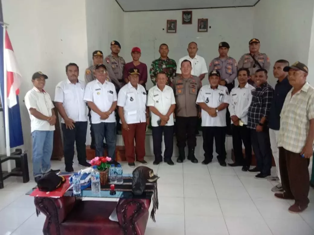 Perdamaian Desa Kandar dan Lingat Diteguhkan Lewat Penandatanganan Komitmen Keamanan di Kecamatan Selaru