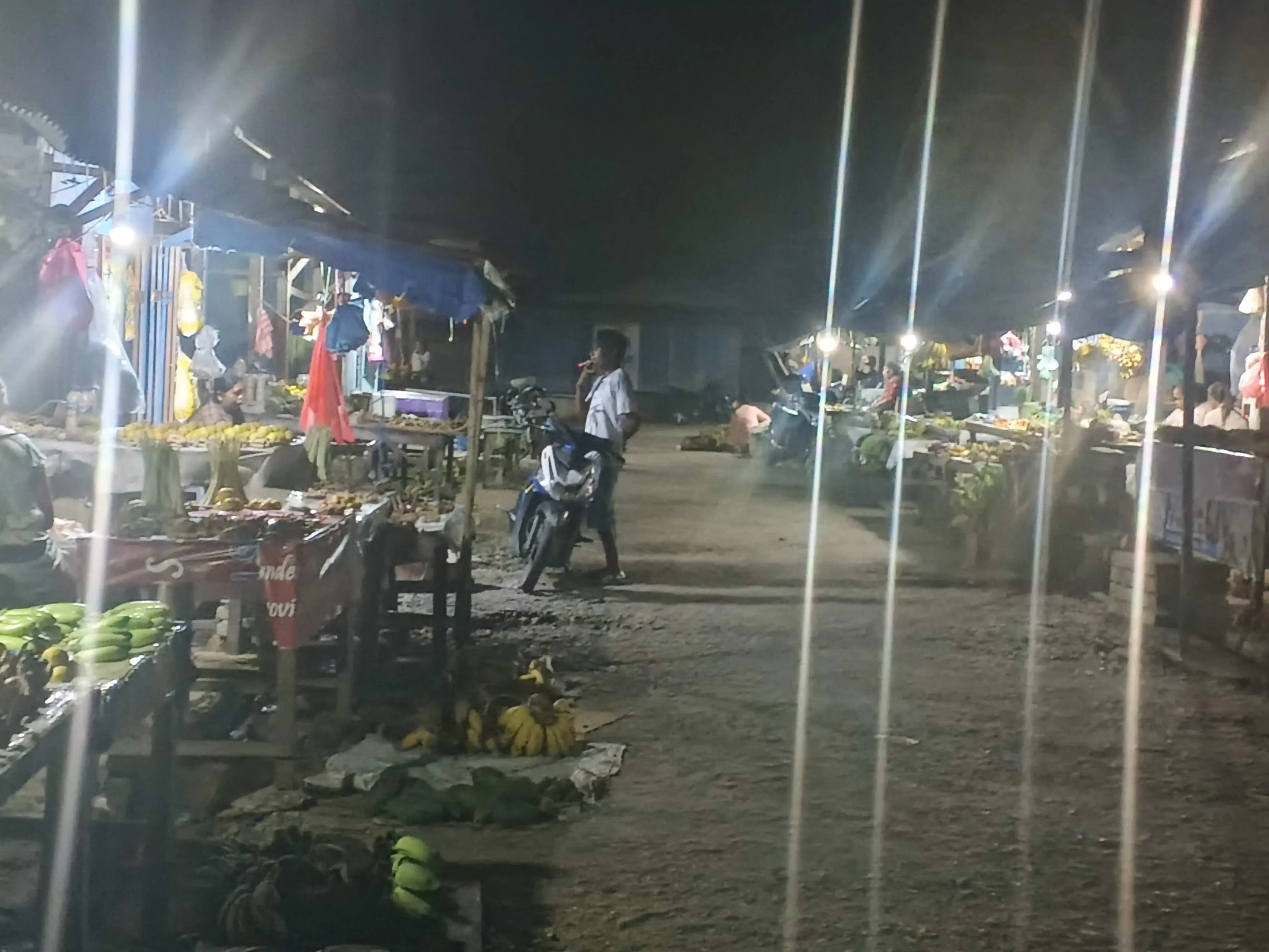 Krisis Daya Beli Mencekik Pasar Omele Sifnana: Pedagang Tanimbar Bertahan Demi Sepiring Nasi