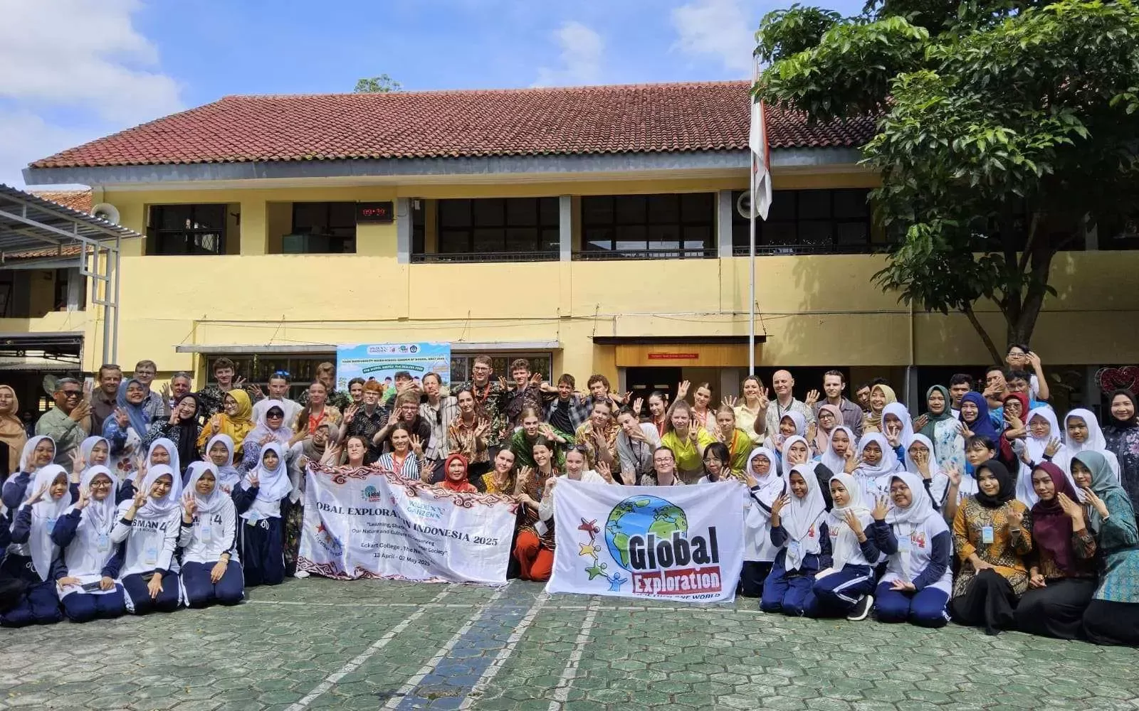 SMA Negeri 4 Bogor Sambut Hangat Rombongan Pelajar Belanda dengan Kegiatan Kolaboratif Lintas Budaya