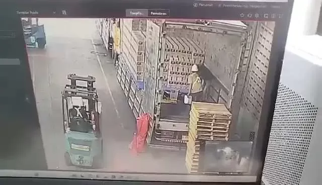 Pekerja PT Megasari Meninggal Dunia Saat Bongkar Muatan, Ini Katanya!