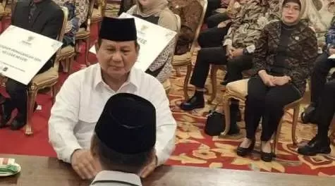 Presiden Prabowo dan Wapres Gibran Serahkan Zakat di Istana: Potensi Rp327 Triliun Bisa Hapus Kemiskinan!