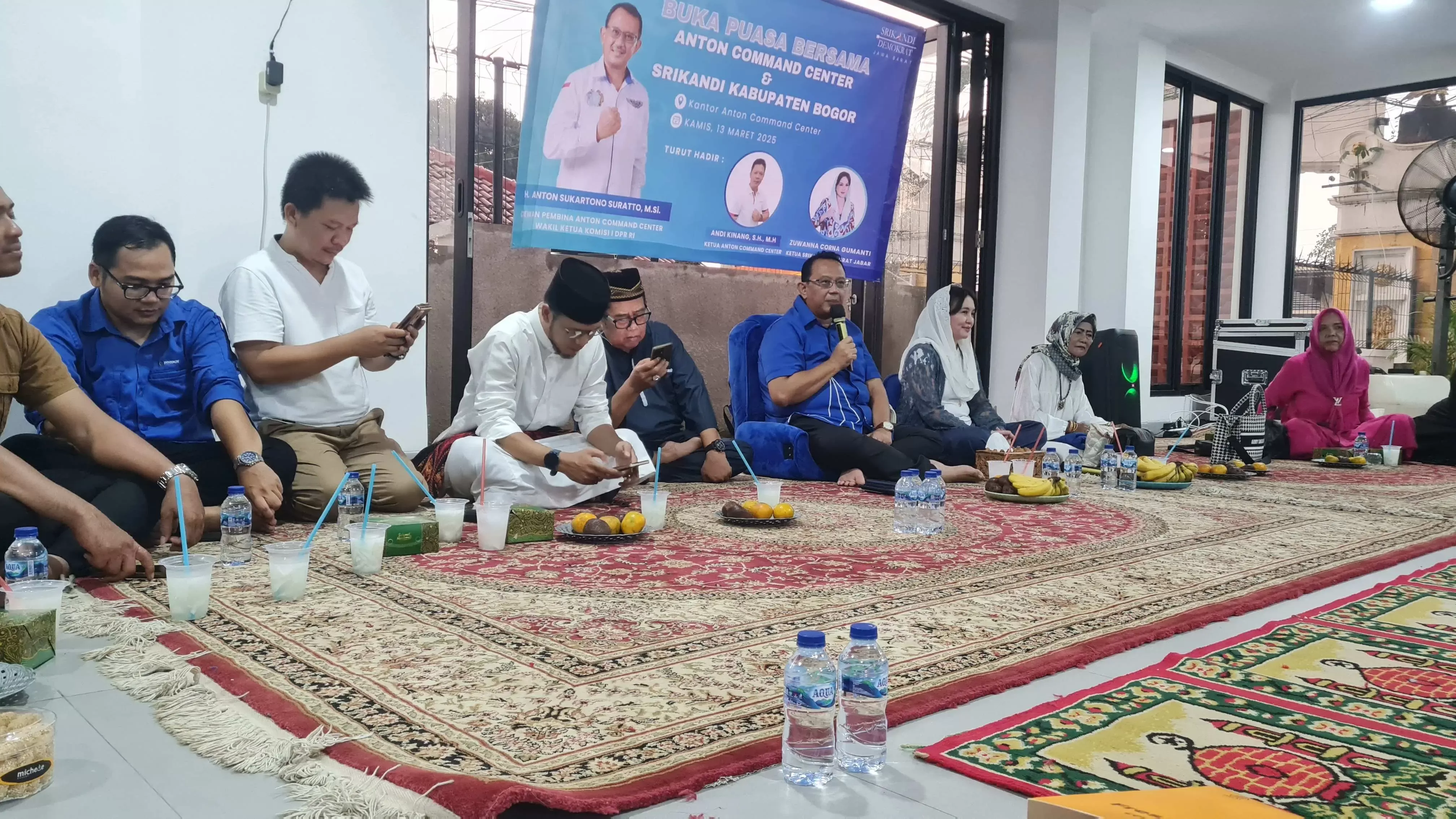 Wakil Ketua Komisi I DPR RI Anton Sukartono Gelar Buka Puasa Bersama Anton Command Center dan Srikandi Demokrat Bogor