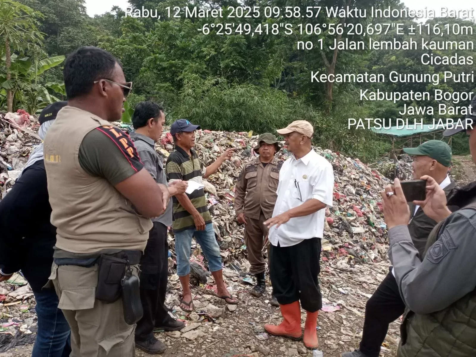 TPS Sampah di Desa Wanaherang dan Cicadas Jadi Sorotan