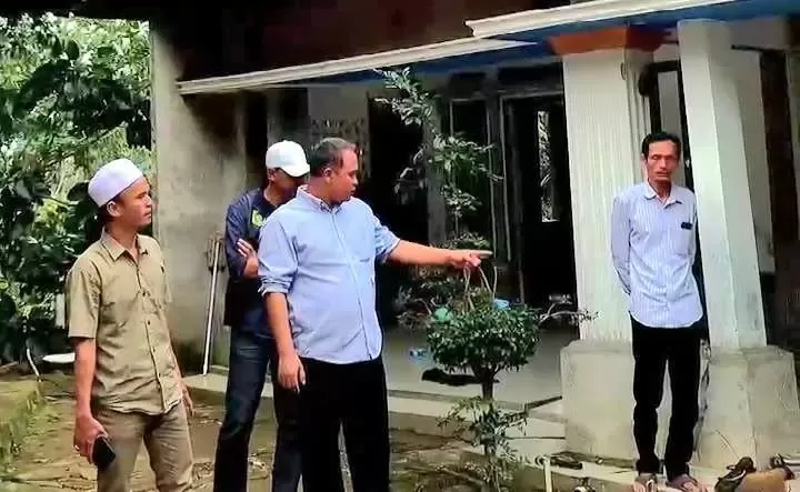 H. Ansori Setiawan Sambangi Lokasi Pergeseran Tanah di Sukamakmur, Pastikan Bantuan dan Relokasi