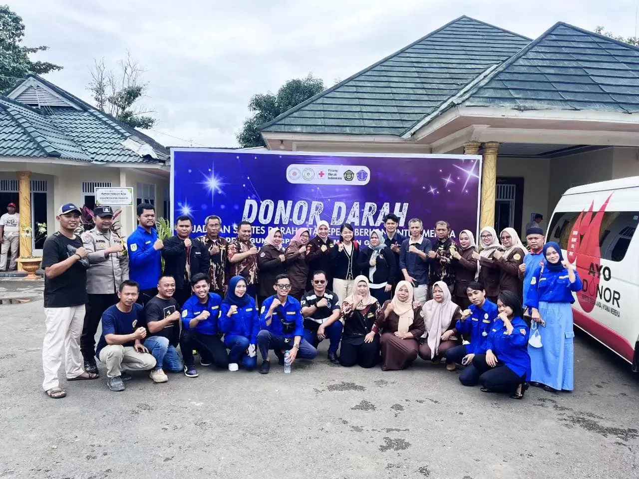 Karang Taruna Desa Gunung Putri Sukses Gelar Donor Darah Diamond Blood 2025