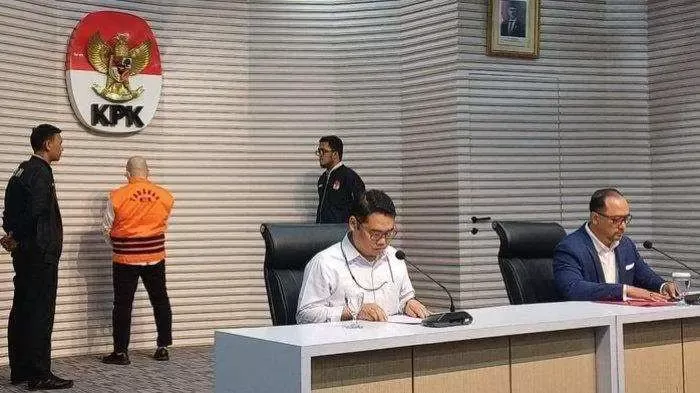 KPK Tahan Eks Dirut PT Taspen Terkait Kasus Korupsi Investasi Fiktif 2019