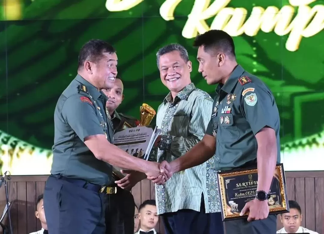 Juara 2, Jenderal Maruli Anugerahkan Kampung Pancasila 2024 Desa Gunung Putri Kategori Wanra