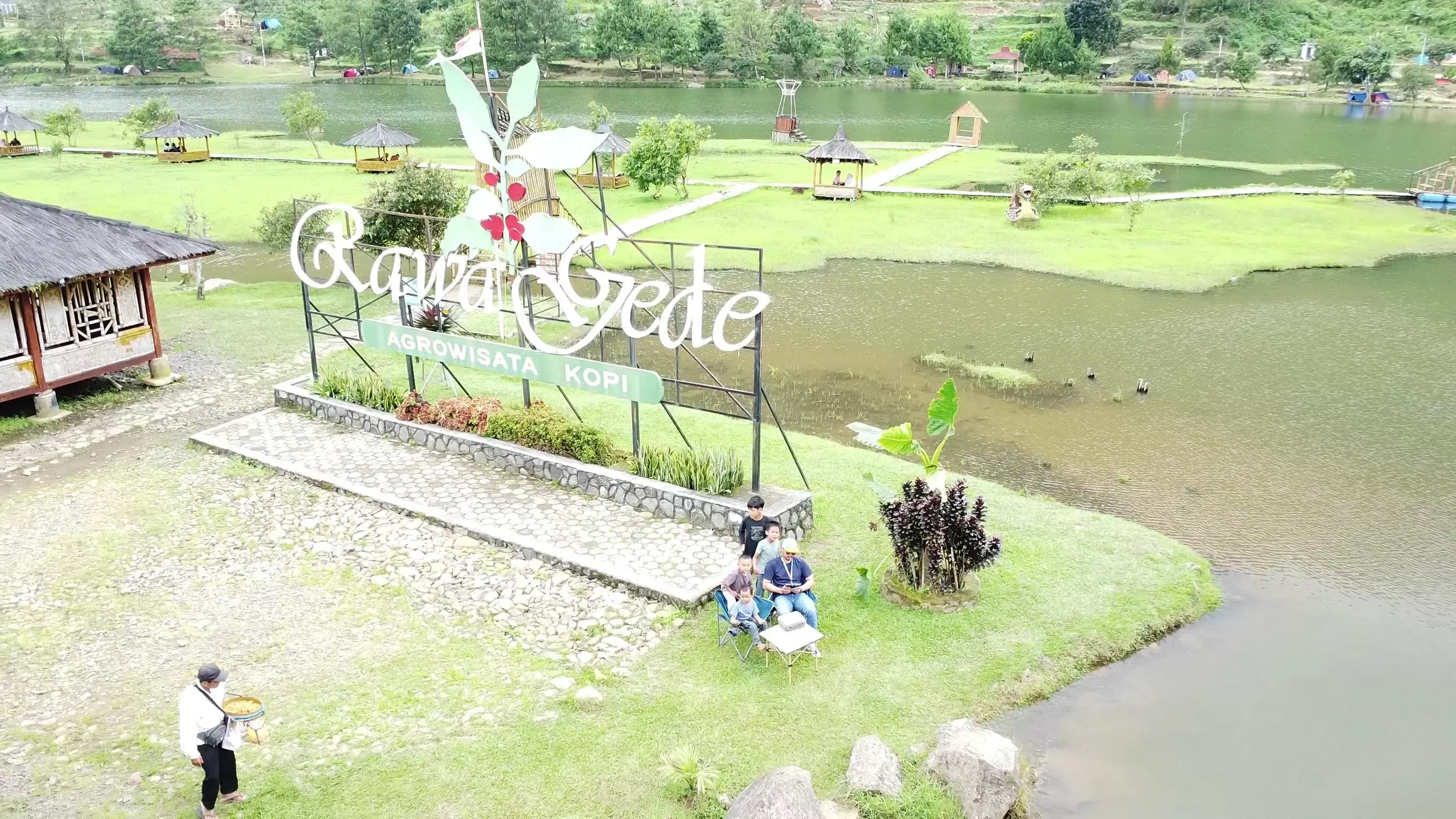 Setu Rawa Gede Sukamakmur: Permata Tersembunyi dengan Pesona Alam yang Memukau  