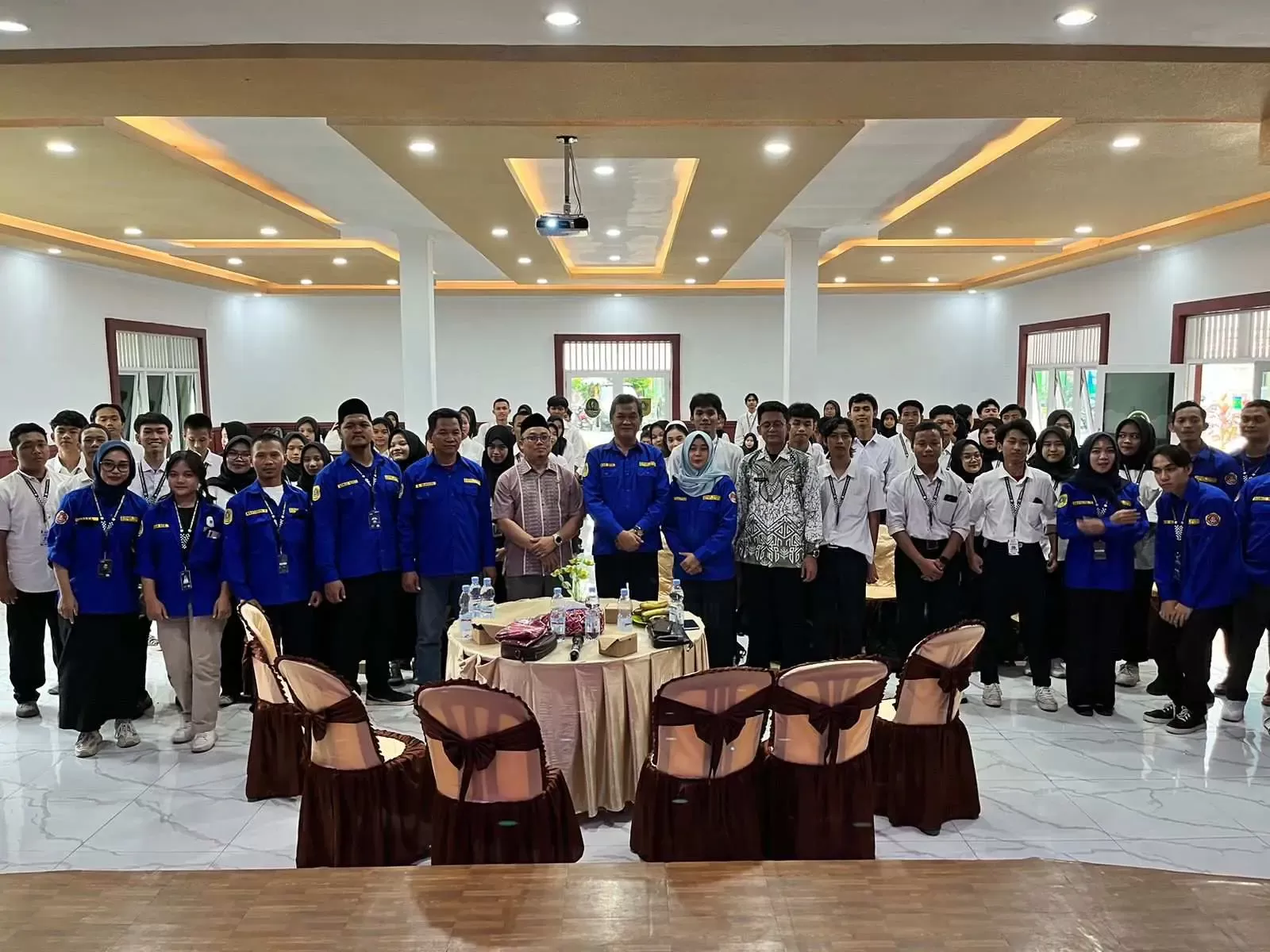 Pelatihan Perdana Karang Taruna Desa Gunung Putri, Wujud Pemberdayaan Pemuda