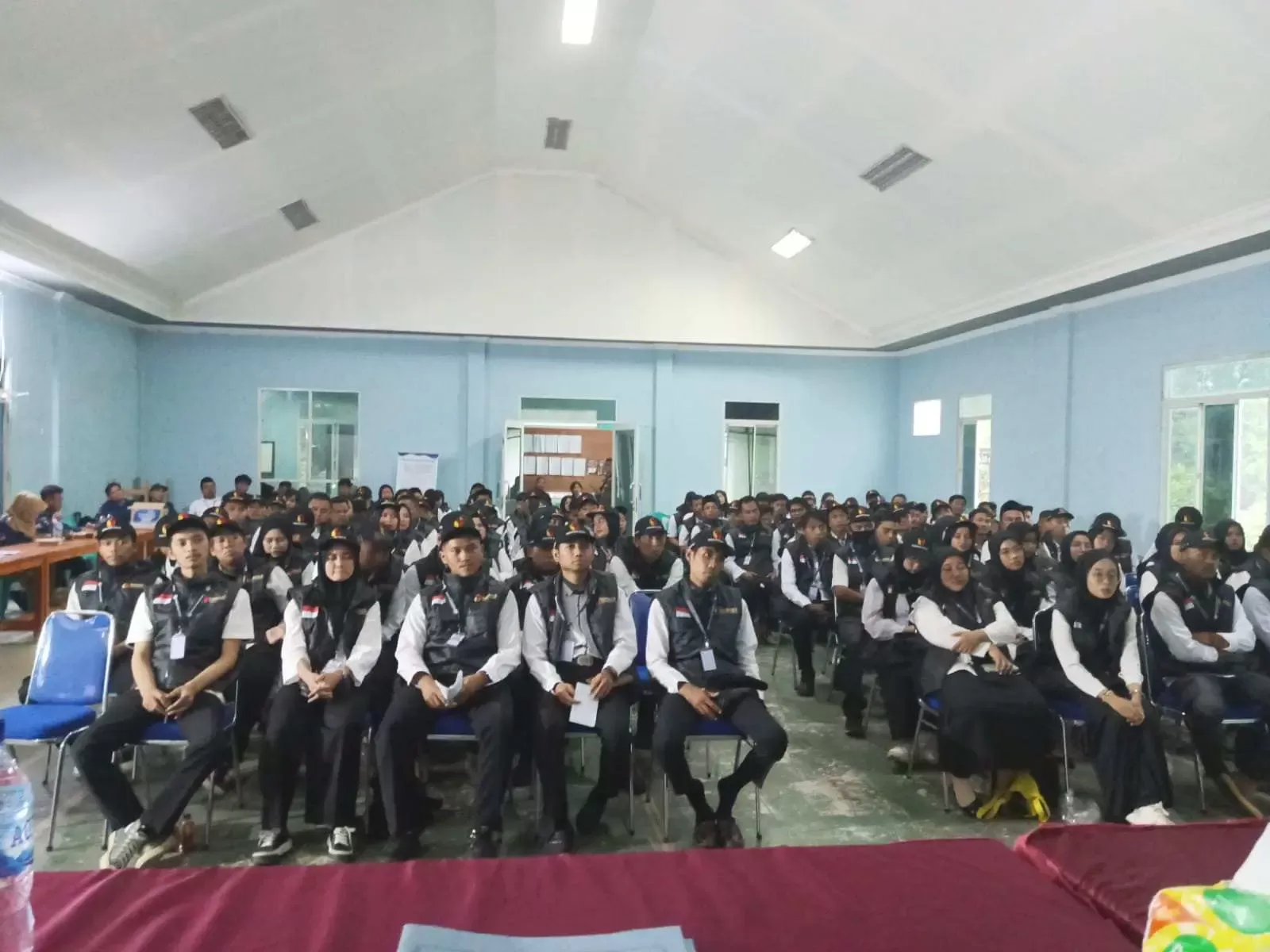 160 Pengawas TPS jadi Garda Terdepan Pengawasan di Kecamatan Klapanunggal telah dilantik