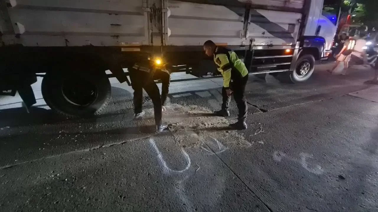 Lakalantas di Jalan Raya Tlajung Udik Bogor, Pengendara Sepeda Motor Tewas!