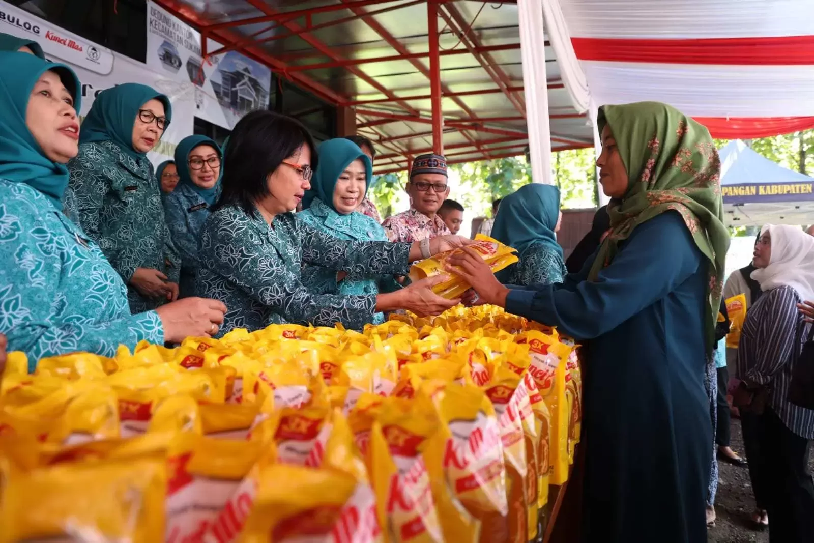 Pj Ketua TP PKK Jabar Apresiasi GPM Terlaksana dengan Baik di Sukamakmur Kabupaten Bogor