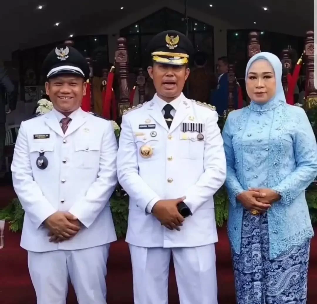 Kado Hari Jadi Bogor ke 542, Kades Ciangsana Raih Penghargaan Peran Aktif Dalam Penanganan Warga Yang Terdampak Bencana
