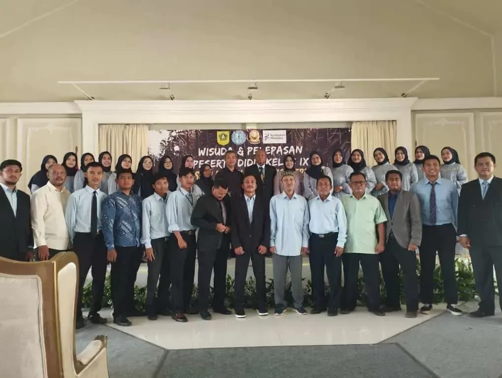 134 Peserta Didik SMPN 4 Gunungputri Lulus, Pelepasan Wisuda Berlangsung Khidmat