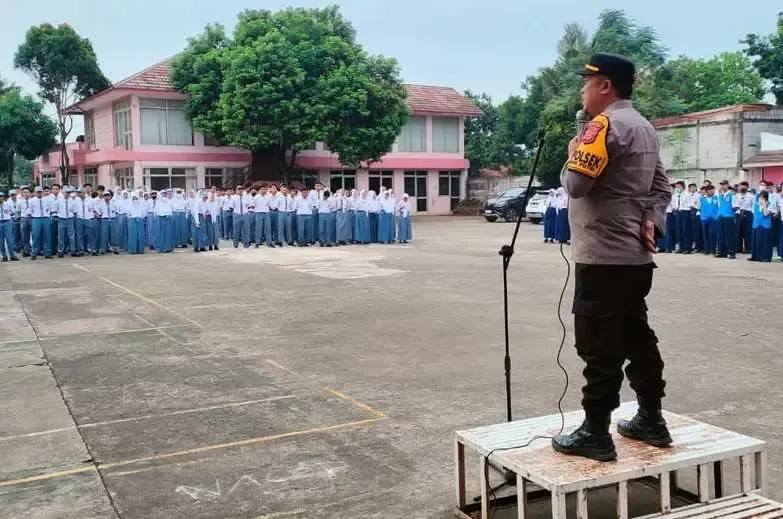 Jelang Moment Hari Kelulusan Tingkat SMA Sederajat, Kapolsek Gunung Putri Berikan Himbauan Penting