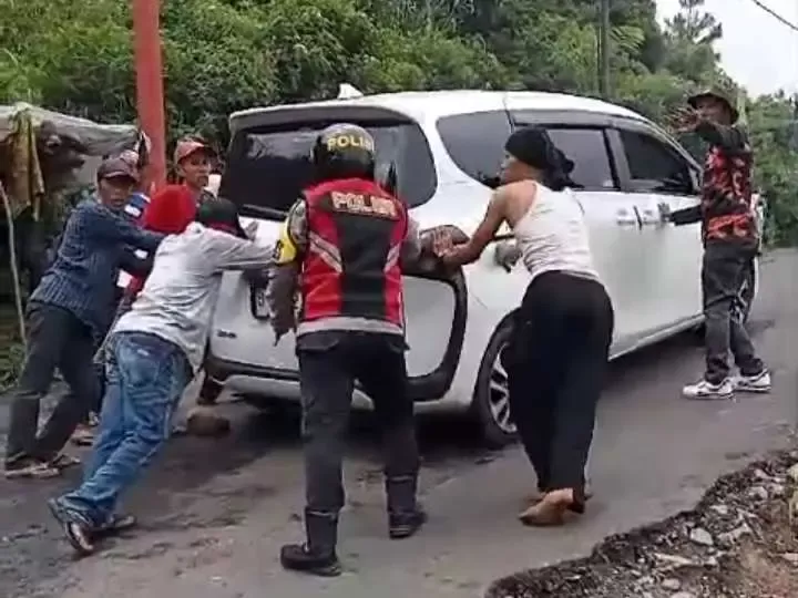 Berikan kenyamanan Bagi Wisatawan, Pihak Kepolisian Polsek Sukamakmur lakukan Ini