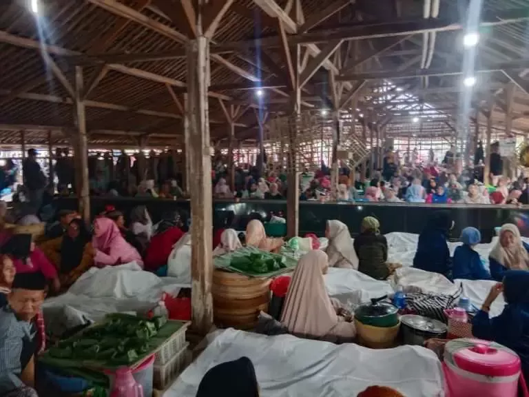 Ziarah Makam Panjang Mbah Pidin Cakung di Desa Karanggan Gunung Putri Menjadi Tradisi Tahunan