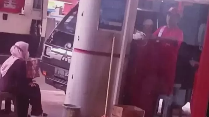 SPBU Bojongsari Lama Depok Diduga Jual BBM Subsidi Pada Mafia Untuk Di Timbun