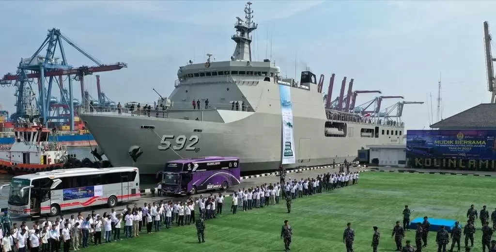 TNI Angkatan Laut Kembali Menyiapkan Kapal Perang Bagi Pemudik
