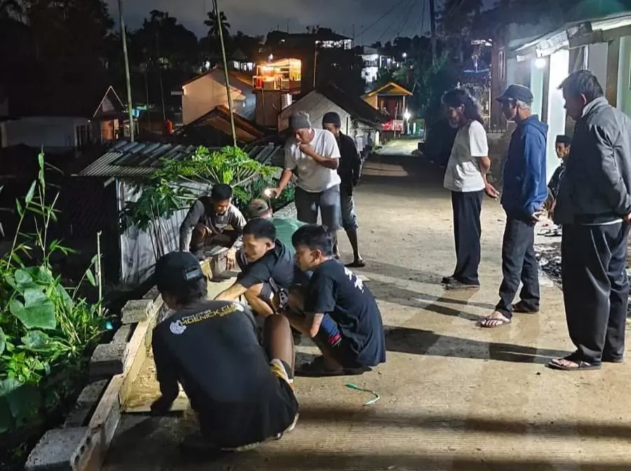 Samisade Desa Ciadeg Cigombong Belum Terselesaikan, Karang Taruna Beserta Masyarakat Lanjutkan Pembangunan Secara Swadaya