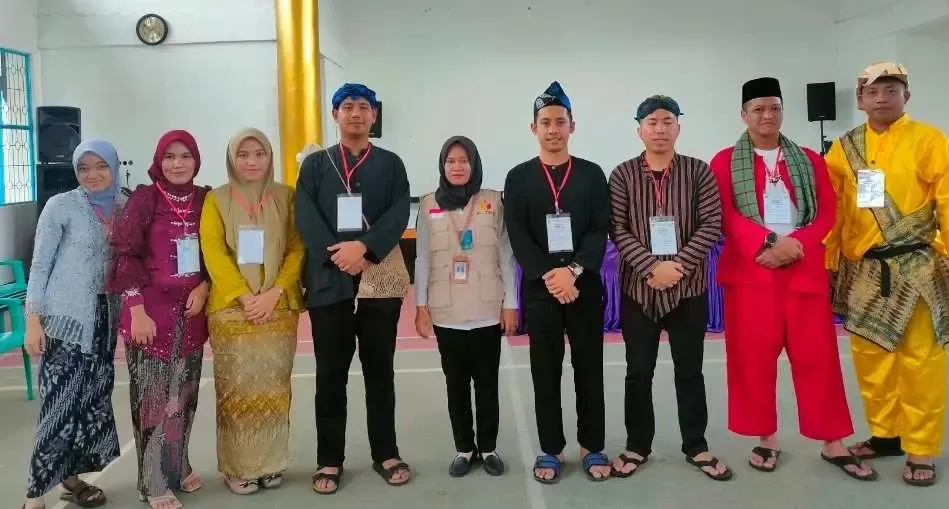Petugas KPPS Lapas Kelas 2B Kota Agung Gunakan Pakain Berbagai Adat